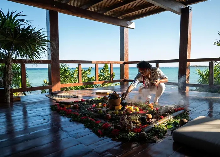 Secret Garden Hideaway Villa *
